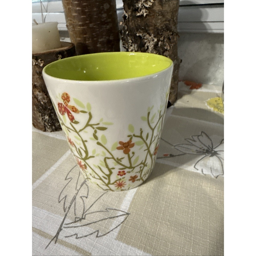 Starbucks Coffee Spring Butterfly Floral Flowers White Green Cup 2007 Mug 12 oz - Picture 3 of 8